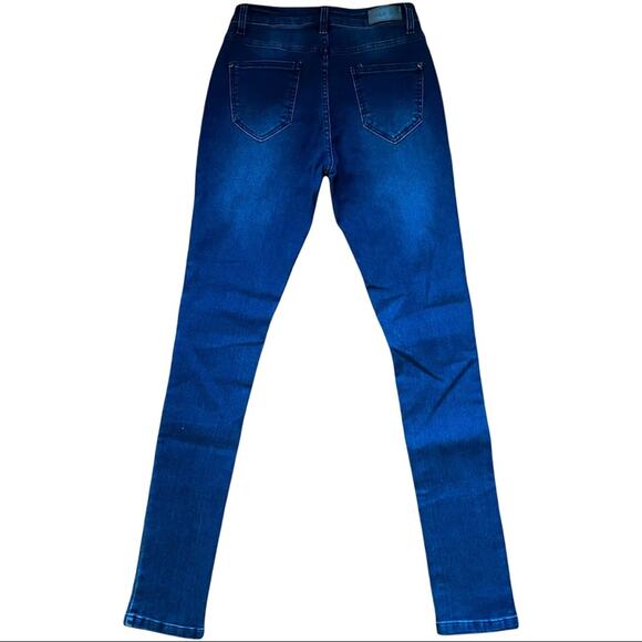 DARK WASH SUPER SKINNY STRAIGHT LEG JEAN-STRETCH-GREAT FIT- *BNWT* - Picture 2 of 6
